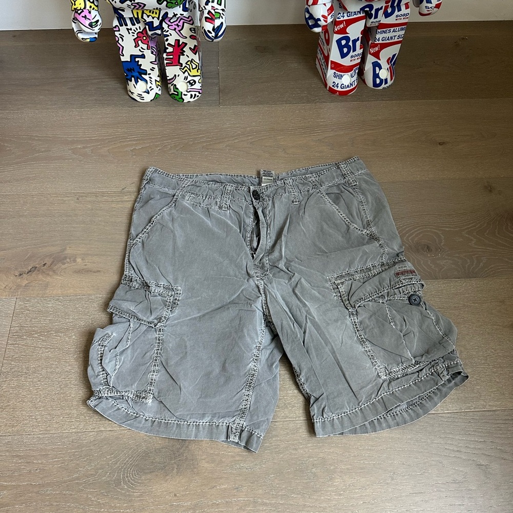 True Religion Shorts size 38